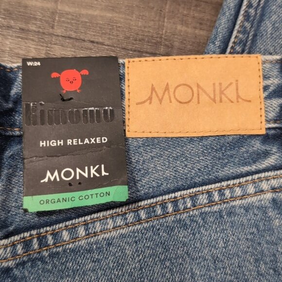 Monki Kimomo Jeans High Waisted Relaxed Slim Ankle Organic Cotton Denim - Picture 9 of 11